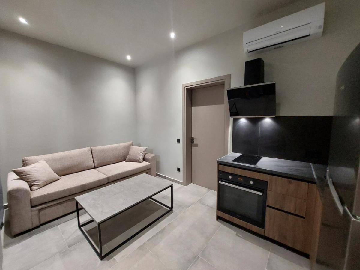 Rea'S Luxury Apartments Stoúpa المظهر الخارجي الصورة