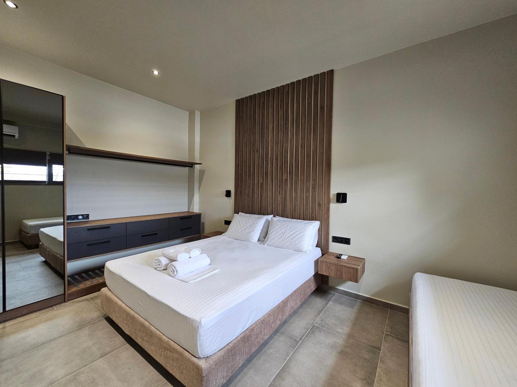 Rea'S Luxury Apartments Stoúpa المظهر الخارجي الصورة