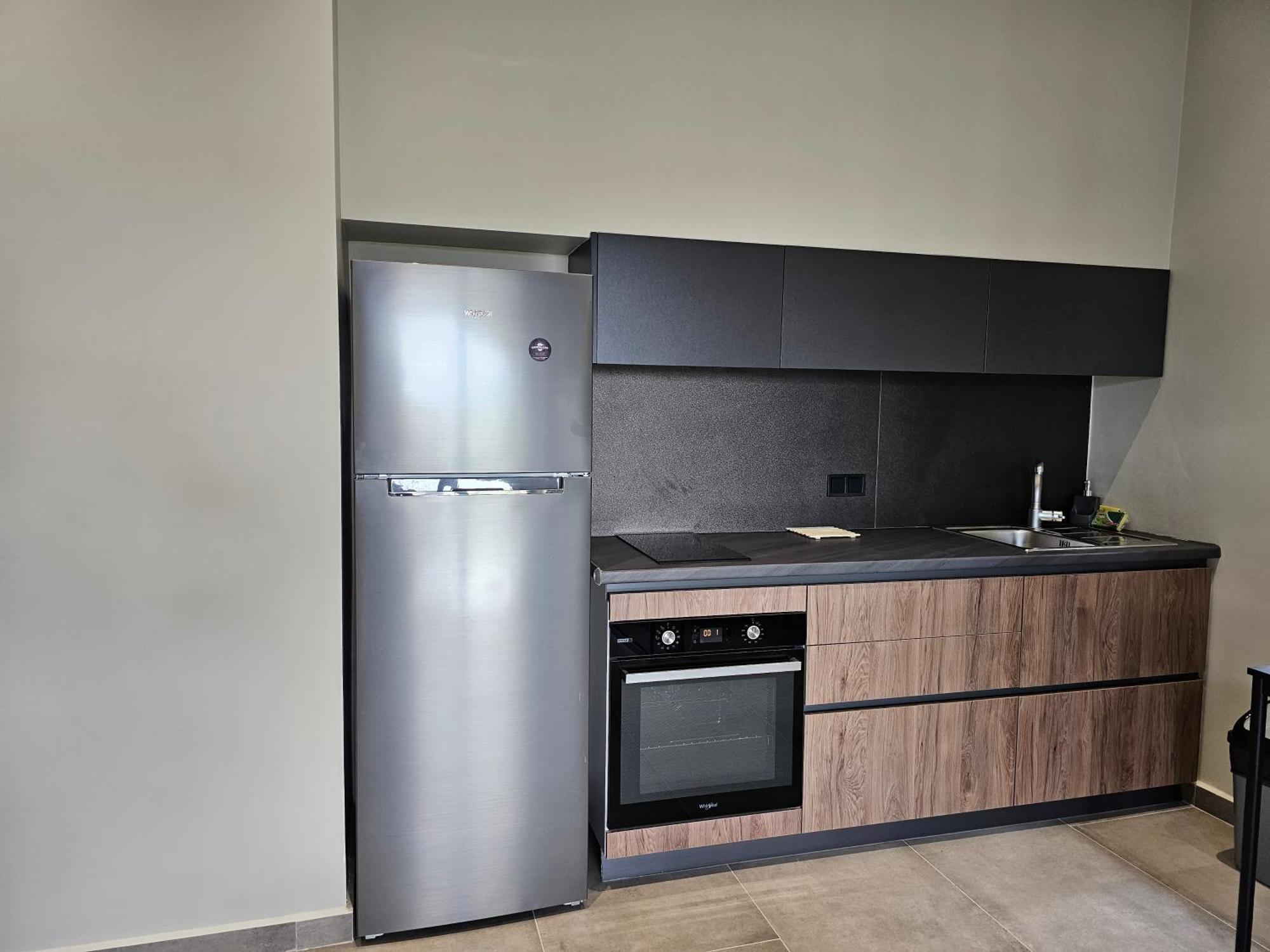 Rea'S Luxury Apartments Stoúpa المظهر الخارجي الصورة