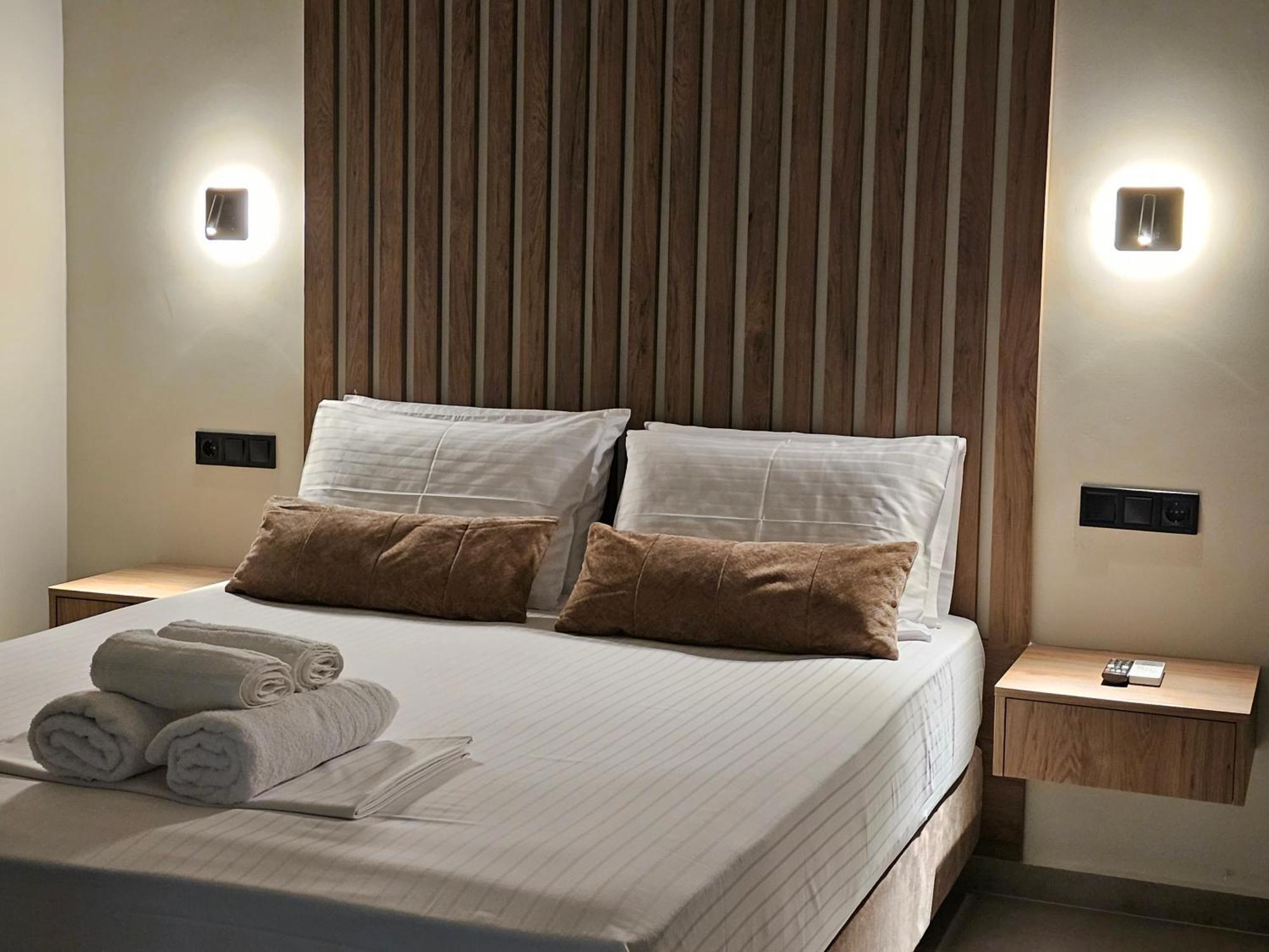 Rea'S Luxury Apartments Stoúpa المظهر الخارجي الصورة