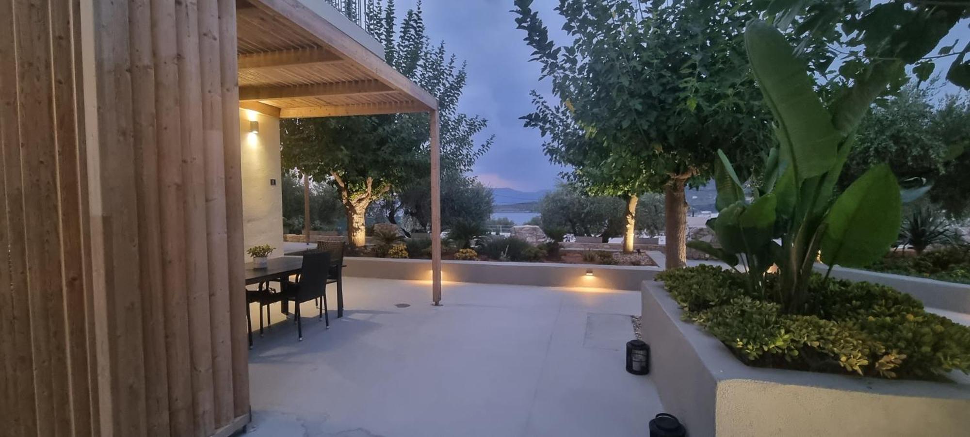 Rea'S Luxury Apartments Stoúpa المظهر الخارجي الصورة